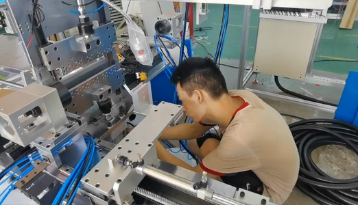 Fully automatic silicone sealing ring bonding machine